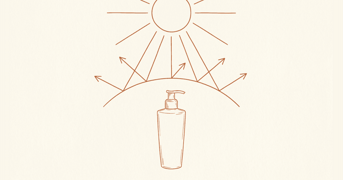Handgetekende illustratie van zonnestralen die afketsen boven een zonnebrandflacon