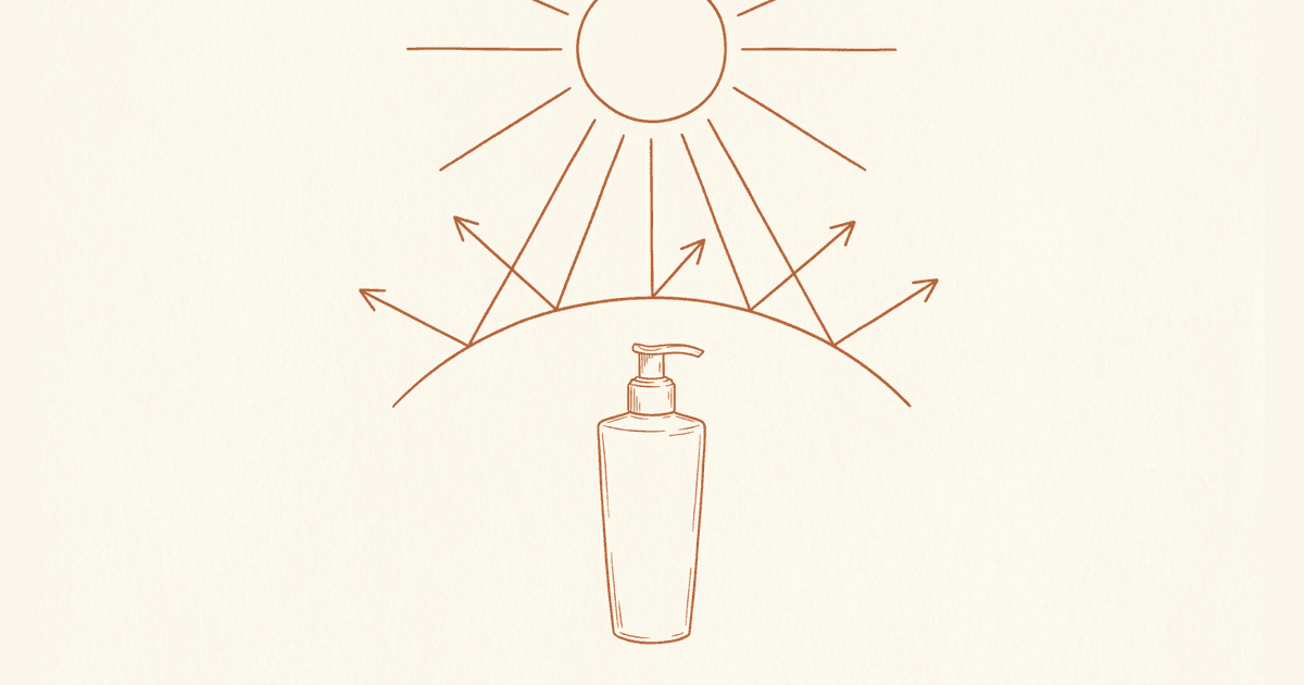 Handgetekende illustratie van zonnestralen die afketsen boven een zonnebrandflacon